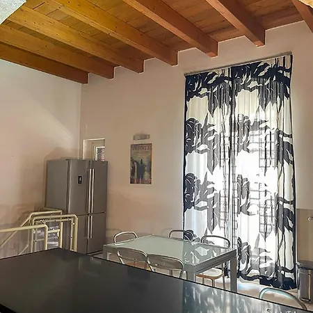 Santa Clhouse * Bari