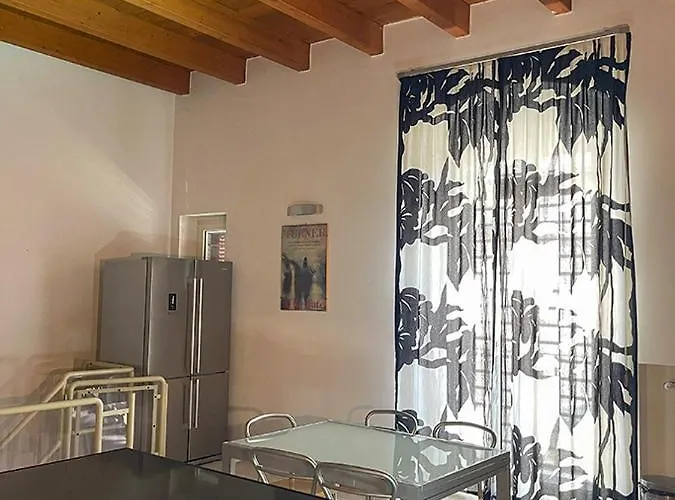 Santa Clhouse * Bari